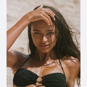 Indah Black Bikini Set